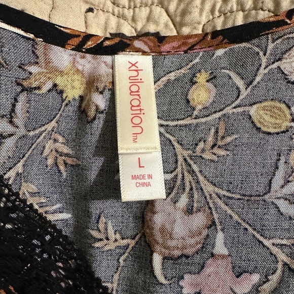 Xhilaration dress with tie in back, black with floral print and black lace. - Picture 5 of 6